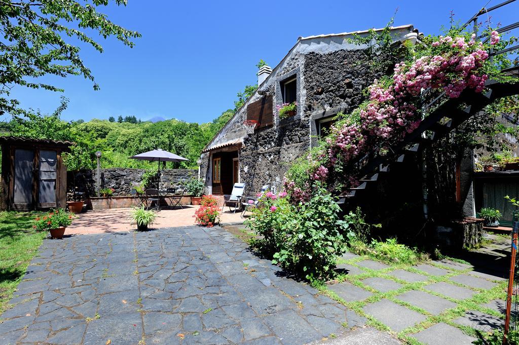 B&B A Rinazzu Milo Bagian luar foto