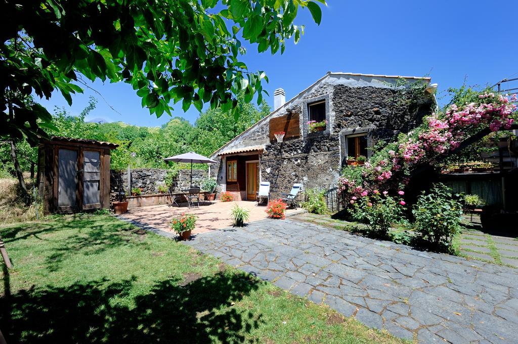 B&B A Rinazzu Milo Bagian luar foto