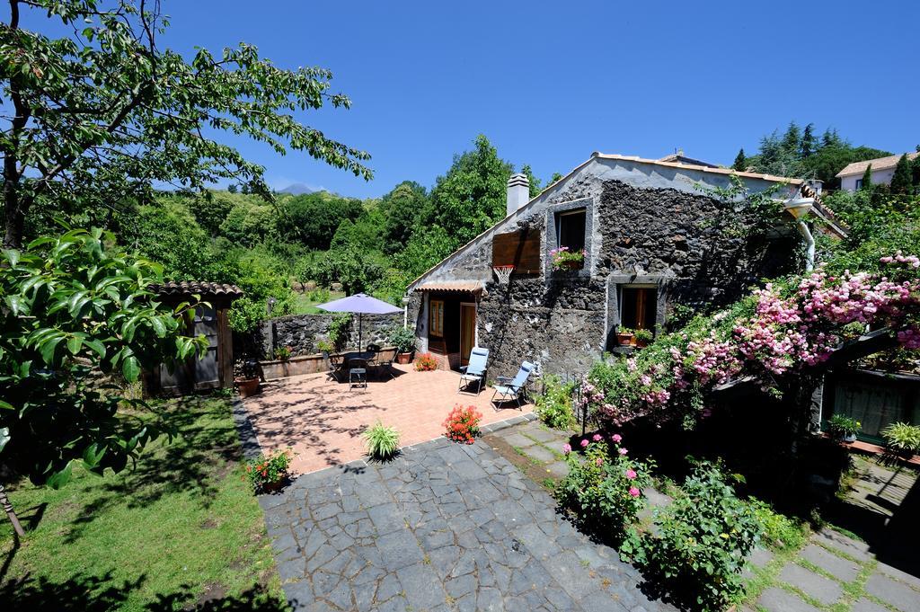 B&B A Rinazzu Milo Bagian luar foto
